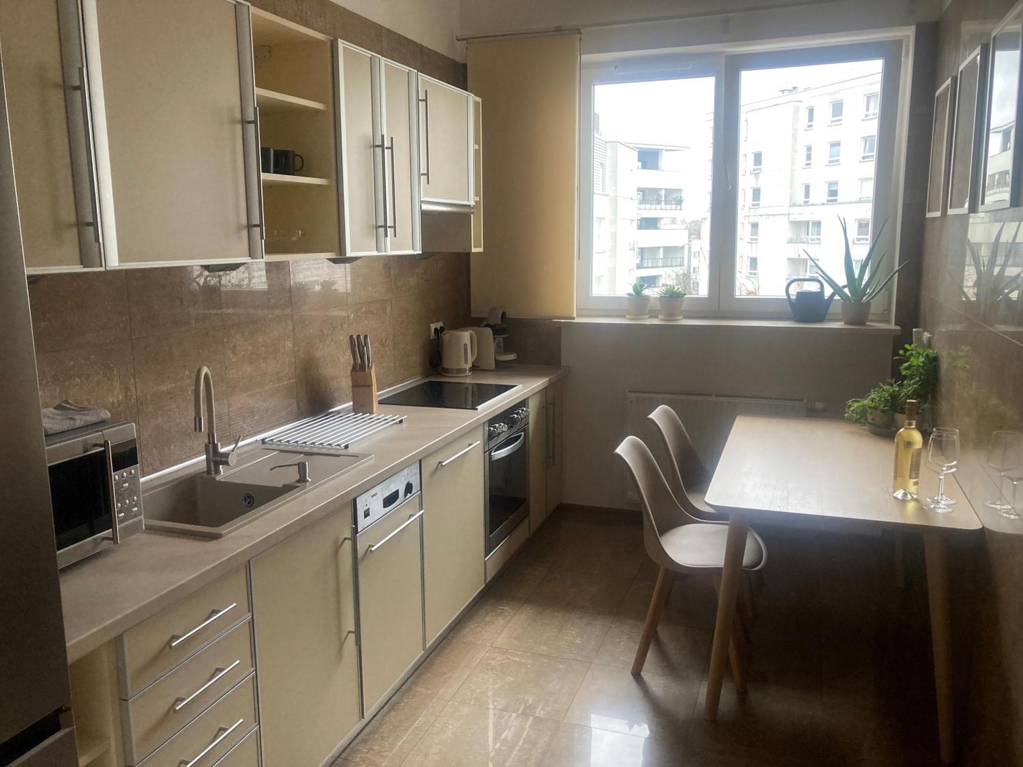 Przestronny Apartament Na Dolnej Варшава Екстериор снимка