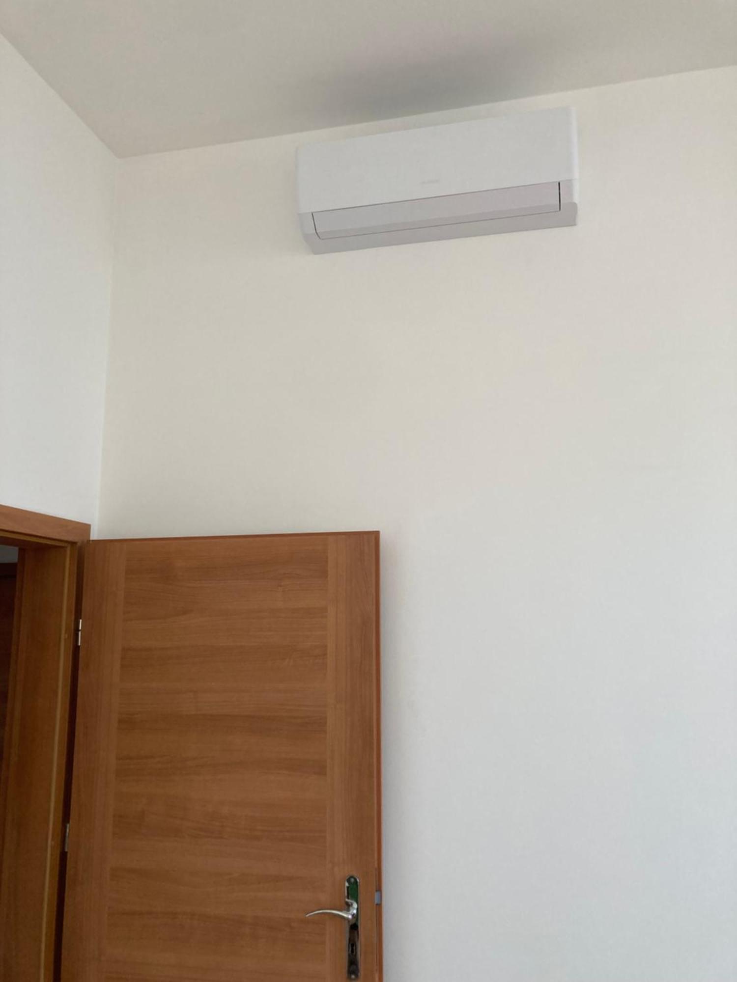 Przestronny Apartament Na Dolnej Варшава Екстериор снимка